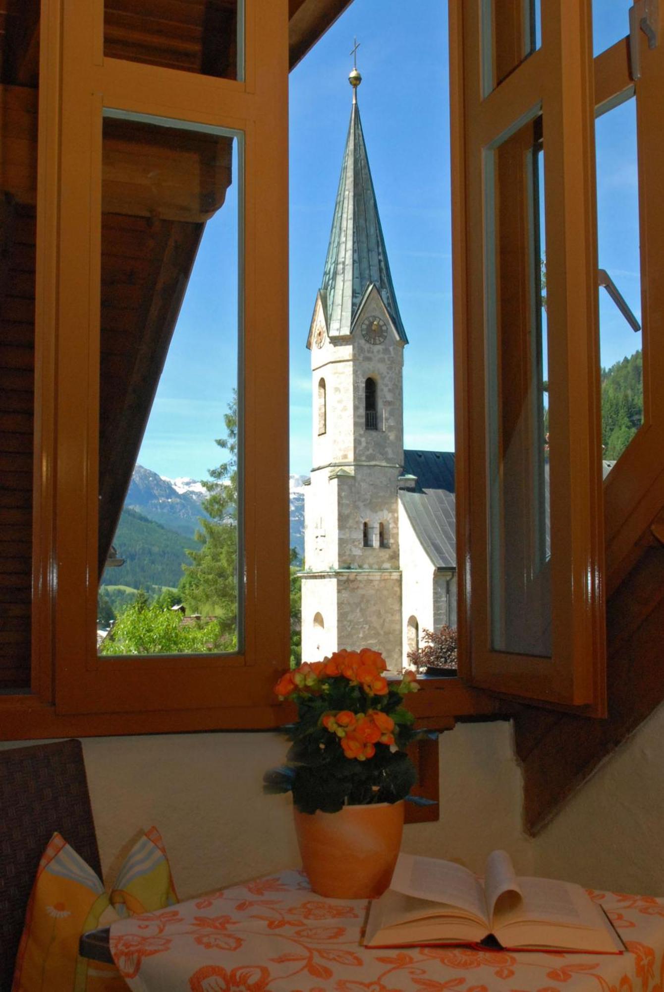 Dachstein West Hotel Gmbh-Kirchenwirt Russbach Russbach am Pass Gschütt Exterior foto